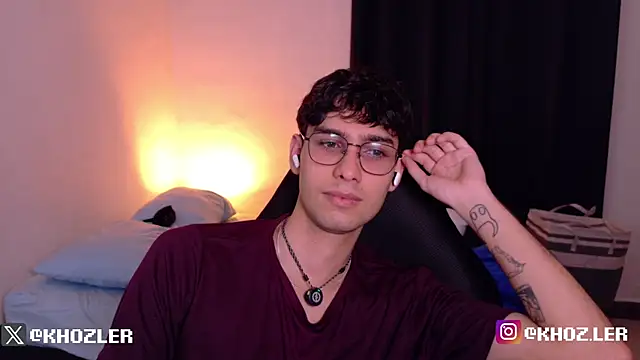 Snapshot of khoz_ler_ chatting on December 20, 2025, 3:02 am khoz ler online show from December 20, 2025, 3:02 am