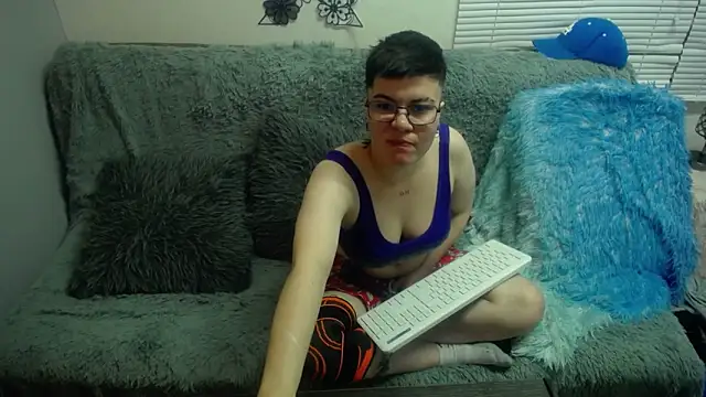 Snapshot of geminis_xxx chatting on April 30, 2026, 6:42 am geminis xxx online show from April 30, 2026, 6:42 am