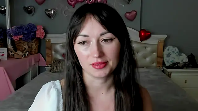 RosiAlina online show from February 13, 2026, 9:38 am