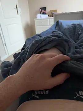 Snapshot of angei094 chatting on December 14, 2025, 8:52 am angei094 online show from December 14, 2025, 8:52 am