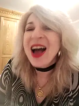 AhlyssaLove1155 online show from February 21, 2026, 6:31 pm