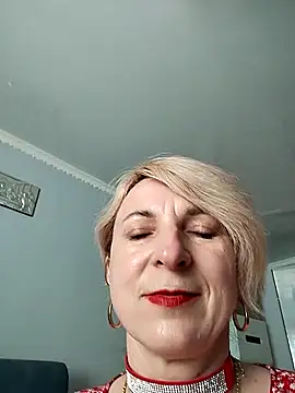 Snapshot of AhlyssaLove1155 chatting on June 24, 2026, 2:27 pm AhlyssaLove1155 online show from June 24, 2026, 2:27 pm