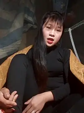 Snapshot of hinata-xx chatting on December 15, 2025, 5:34 am hinata-xx online show from December 15, 2025, 5:34 am