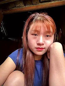 hinata-xx online show from April 29, 2026, 7:45 am