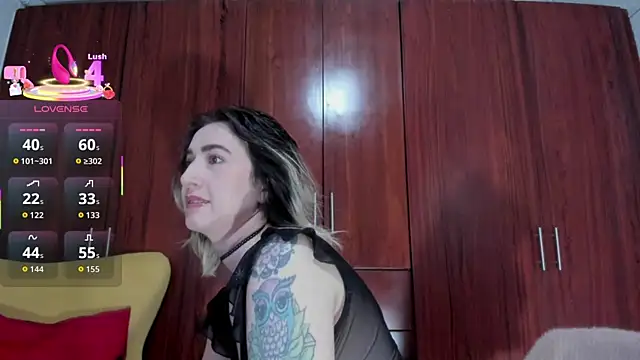 carly grasso online show from November 3, 2025, 12:06 pm