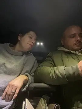 coupledeea online show from January 10, 2026, 7:48 pm