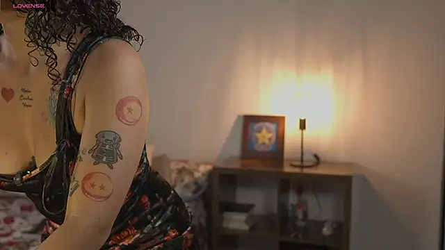 Estefania Velez online show from February 3, 2026, 4:01 pm