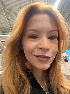 Little Ginger online show from May 3, 2026, 1:44 am
