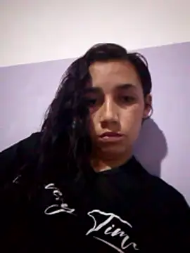 Snapshot of Kat573t chatting on December 21, 2025, 11:34 pm Kat573t online show from December 21, 2025, 11:34 pm