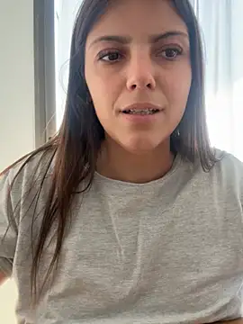 Snapshot of lililovexx chatting on January 16, 2026, 8:35 pm lililovexx online show from January 16, 2026, 8:35 pm