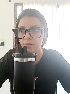 Snapshot of lililovexx chatting on February 1, 2026, 1:09 pm lililovexx online show from February 1, 2026, 1:09 pm