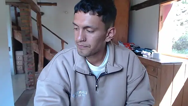 Snapshot of andrewsiilvaa chatting on December 16, 2025, 3:50 pm andrewsiilvaa online show from December 16, 2025, 3:50 pm