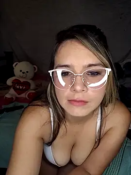 Charlott smi online show from March 8, 2026, 5:28 pm