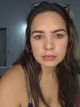 Snapshot of Charlott_smi chatting on July 9, 2026, 5:17 pm Charlott smi online show from July 9, 2026, 5:17 pm