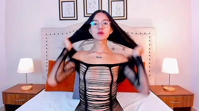 sara stonems online show from February 12, 2026, 12:33 pm