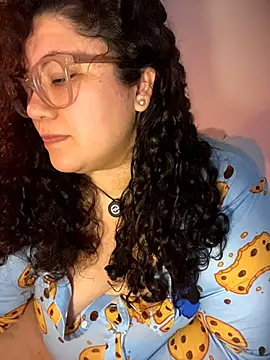 VanesssaMilf  online show from April 23, 2026, 8:13 am