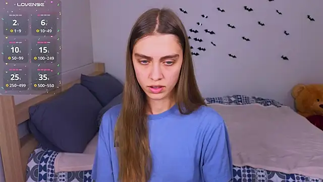 Snapshot of Charmgirla chatting on December 14, 2025, 11:59 am Charmgirla online show from December 14, 2025, 11:59 am