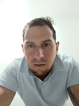 Snapshot of DarkOnebaki- chatting on April 24, 2026, 6:16 am DarkOnebaki- online show from April 24, 2026, 6:16 am