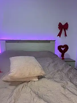 SashaLuvv online show from February 15, 2026, 10:28 pm