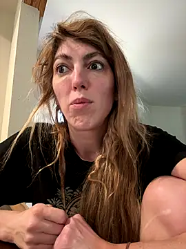 CelestialRuby online show from December 18, 2025, 4:46 pm