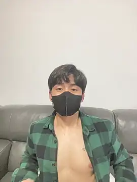 kimze7 online show from January 11, 2026, 2:44 pm