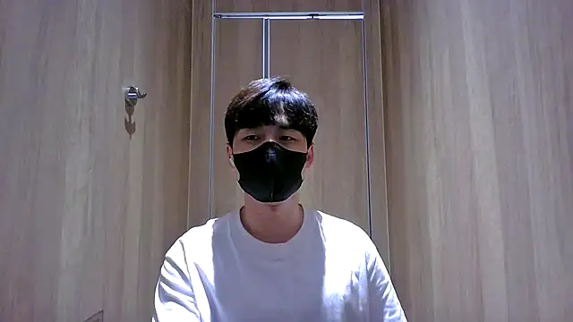 kimze7 online show from January 19, 2026, 8:18 am