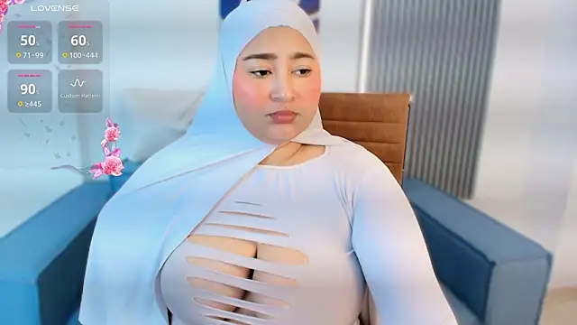 Snapshot of Zalma_eva chatting on February 3, 2026, 11:15 am Zalma eva online show from February 3, 2026, 11:15 am