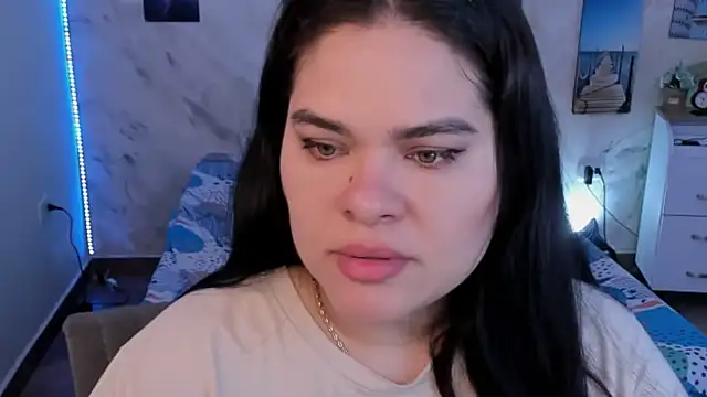 NinaFuentes2X online show from May 6, 2026, 4:08 am