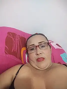 Nini Love  online show from March 9, 2026, 8:57 pm