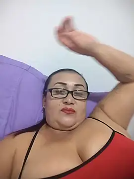 Nini Love  online show from July 26, 2026, 3:47 am