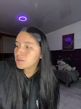 Snapshot of Agatta-X chatting on December 16, 2025, 1:16 pm Agatta-X online show from December 16, 2025, 1:16 pm