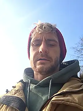 Dejvvvv95 online show from March 8, 2026, 9:35 am