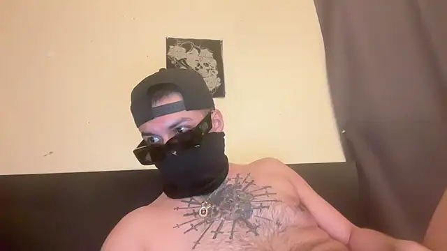 Snapshot of angelblanco chatting on February 17, 2026, 8:44 am angelblanco online show from February 17, 2026, 8:44 am