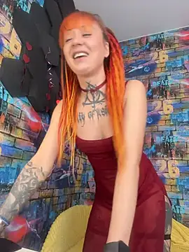 Tattoo  Moon online show from February 24, 2026, 1:14 am