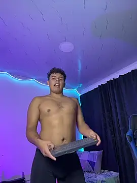 Snapshot of michael_iron chatting on December 15, 2025, 12:15 am michael iron online show from December 15, 2025, 12:15 am