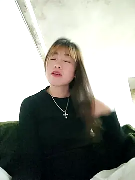 sofia-bae online show from December 19, 2025, 1:51 pm