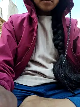 Snapshot of vivi_sexe chatting on December 16, 2025, 5:45 am vivi sexe online show from December 16, 2025, 5:45 am