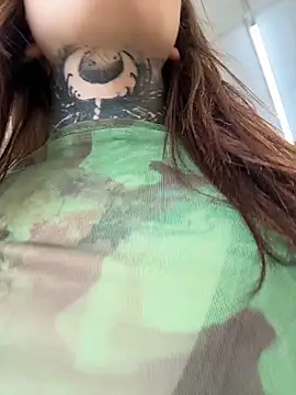 FionaMurr online show from March 17, 2026, 1:32 am