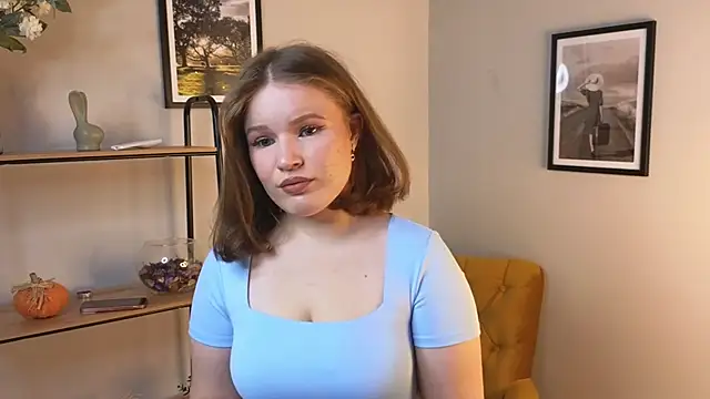 Snapshot of Michele_Menbat chatting on December 14, 2025, 10:42 am Michele Menbat online show from December 14, 2025, 10:42 am