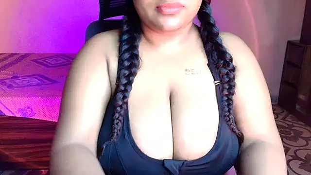 HEZALNUT online show from July 12, 2026, 6:54 pm