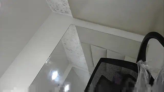 Snapshot of Matewhottx chatting on December 14, 2025, 11:37 am Matewhottx online show from December 14, 2025, 11:37 am