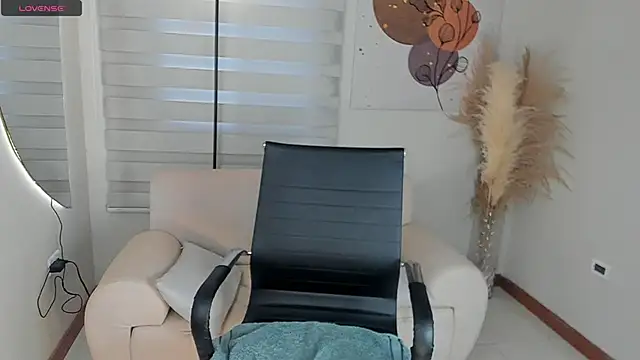 Snapshot of ValerieAustin chatting on December 23, 2024, 9:08 pm ValerieAustin online show from December 23, 2024, 9:08 pm