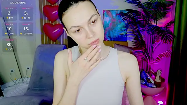 MaxinCarroll online show from February 11, 2026, 5:01 am