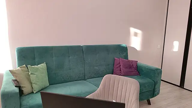 Sandra Prafer online show from March 8, 2026, 4:49 am