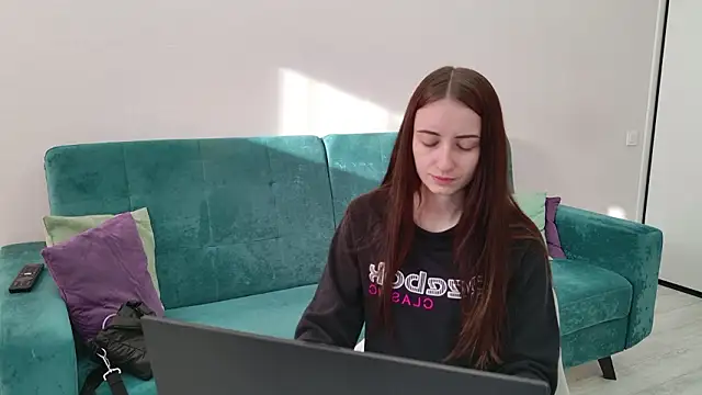 Sandra Prafer online show from March 14, 2026, 5:13 am