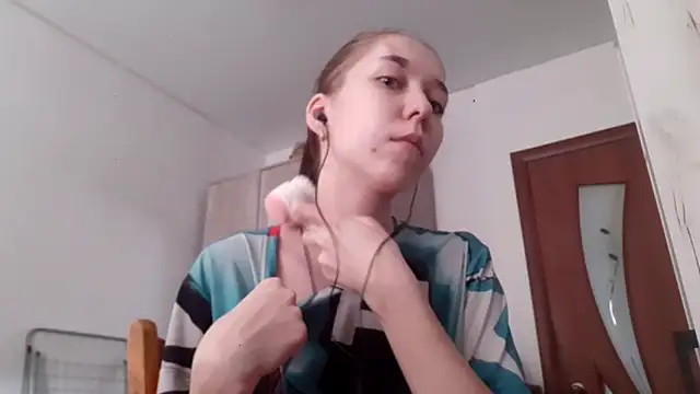 Annette meow1 online show from February 12, 2026, 7:03 am