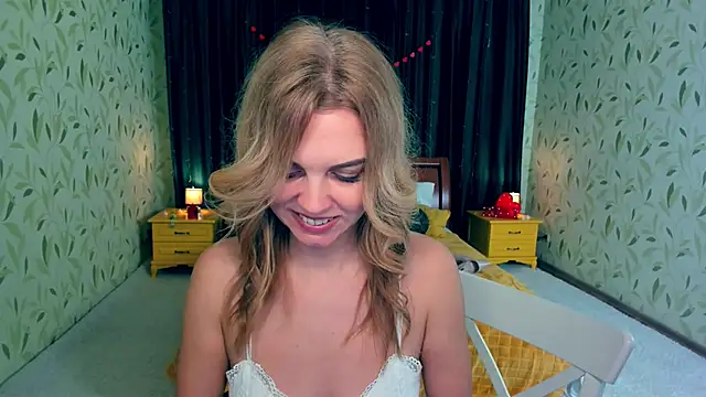 LunaFlinn online show from March 2, 2026, 7:15 am