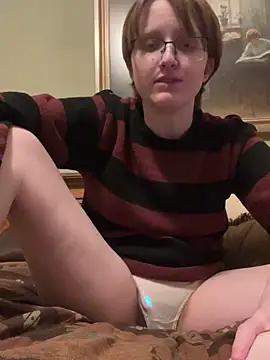 Lassie Cassie online show from March 17, 2026, 4:28 am