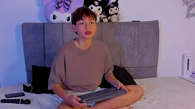 Snapshot of tefi_meow_ chatting on March 12, 2026, 2:01 pm tefi meow online show from March 12, 2026, 2:01 pm