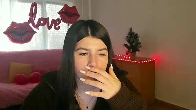 KisaModel online show from March 1, 2026, 8:05 am